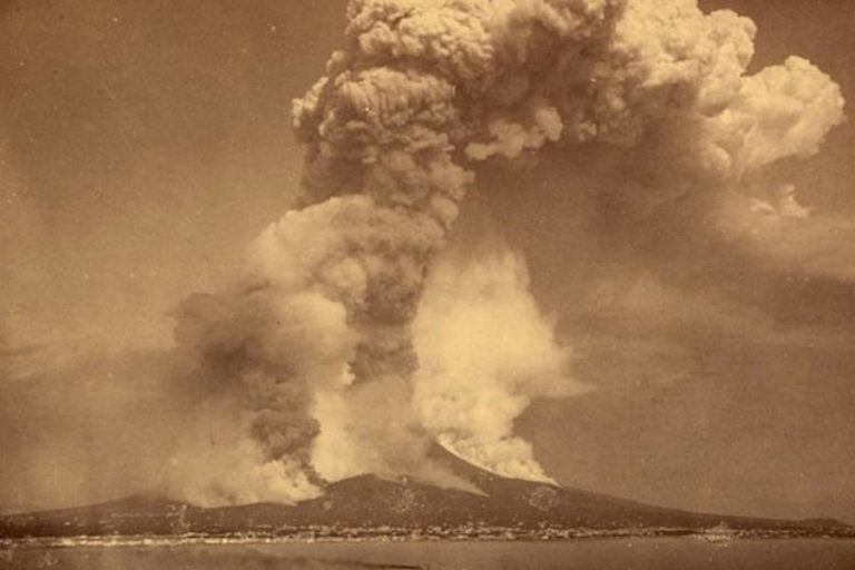 喀拉喀托火山爆发